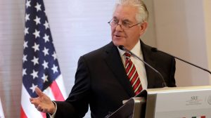 China repreende EUA por criticarem sua estratégia na América Latina