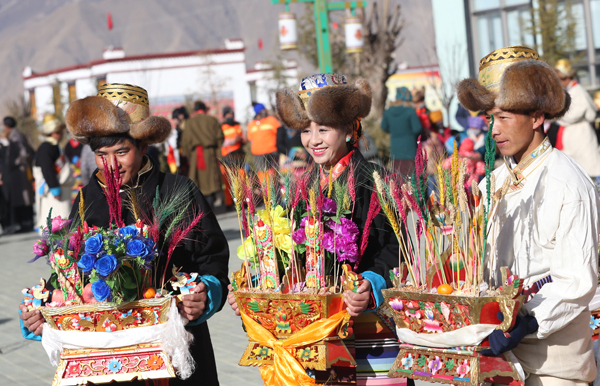 Tibetanos celebram duplo Ano Novo - Ano Novo Lunar